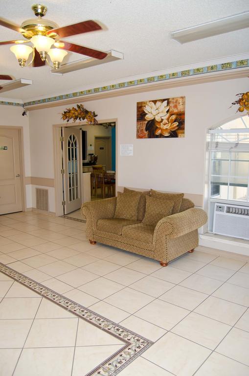 Texas Inn And Suites City Center At University Dr. Edinburg Esterno foto