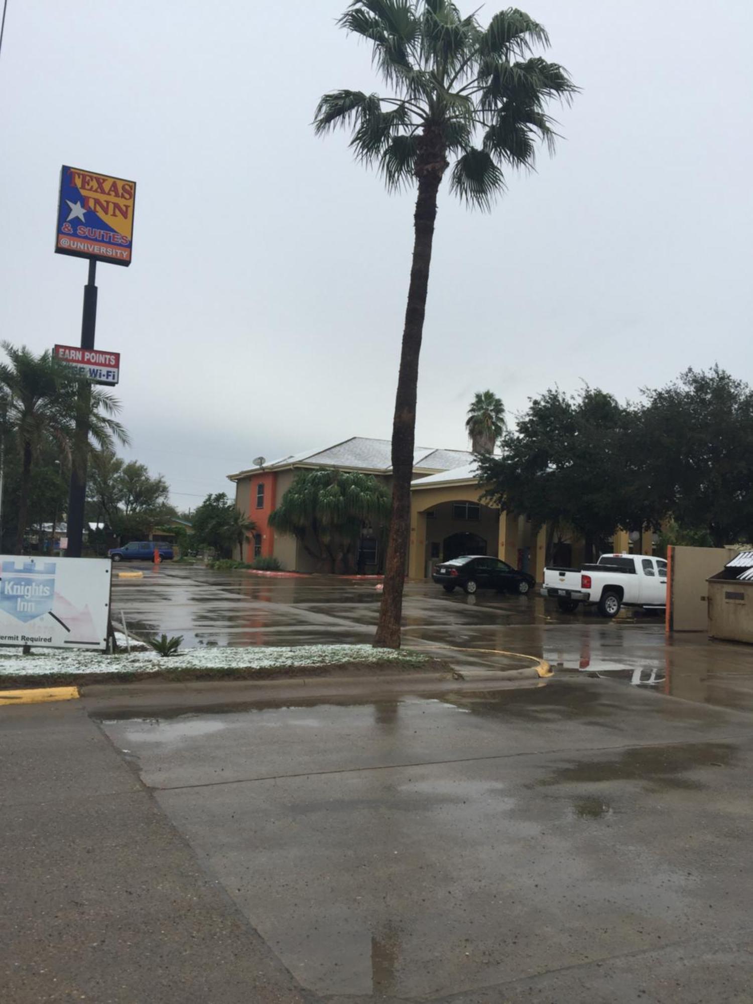 Texas Inn And Suites City Center At University Dr. Edinburg Esterno foto
