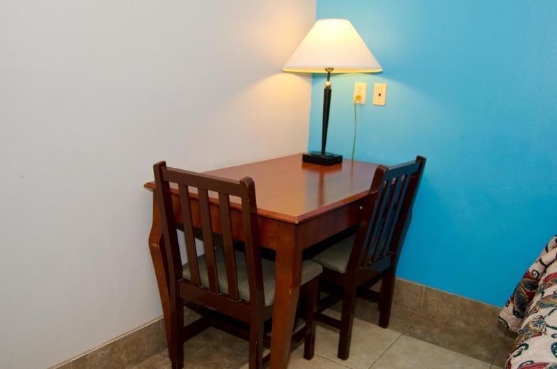Texas Inn And Suites City Center At University Dr. Edinburg Esterno foto