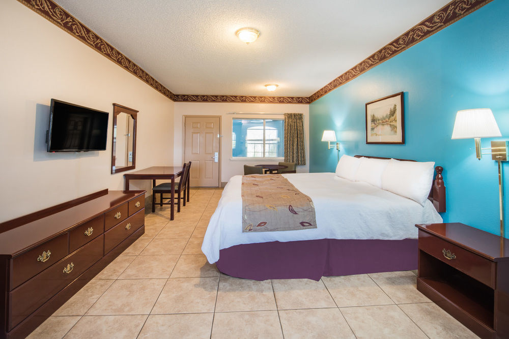 Texas Inn And Suites City Center At University Dr. Edinburg Esterno foto